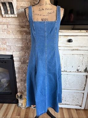 Old Navy Fit and Flare sleeveless midi jean dress with zip back closure